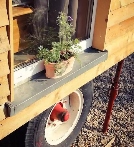 度假居 Tinyhouse Zirkuswagen- Kotten Kunterbunt